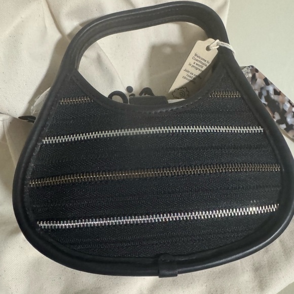 Coach mini zipper ergo - Picture 2 of 2